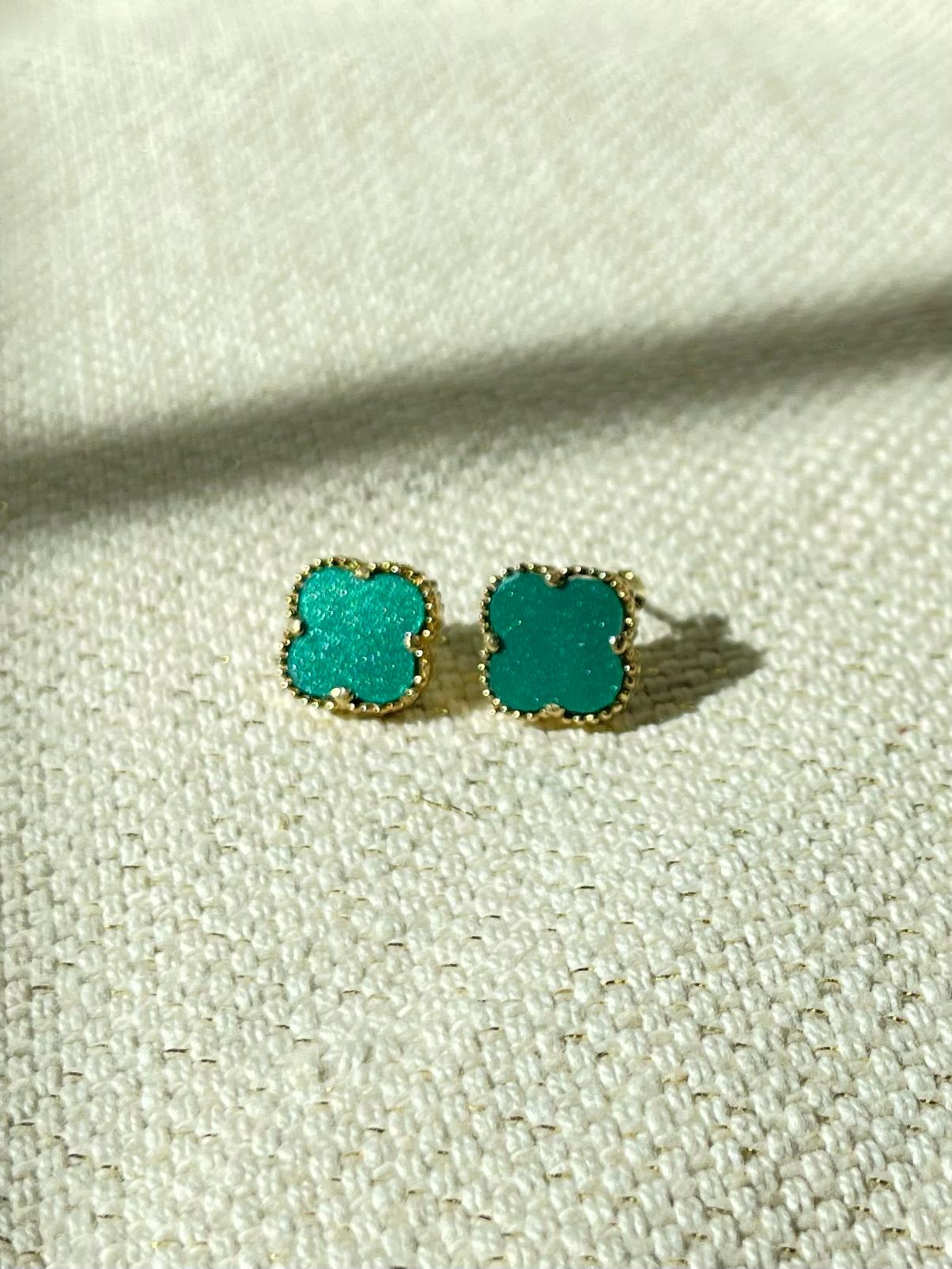 Arete de flores